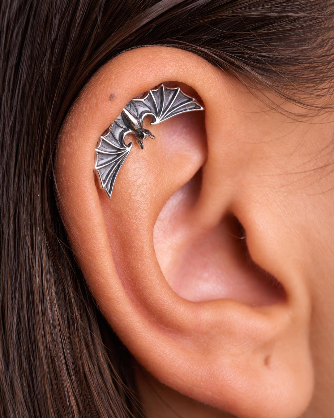 Silver Bat Helix Earring • Gothic Halloween Cartilage Jewelry Piercing 18G 16G • Witchy Wing Jewelry • Sleeping Bat Goth Earring • CRT033 - Revelmy